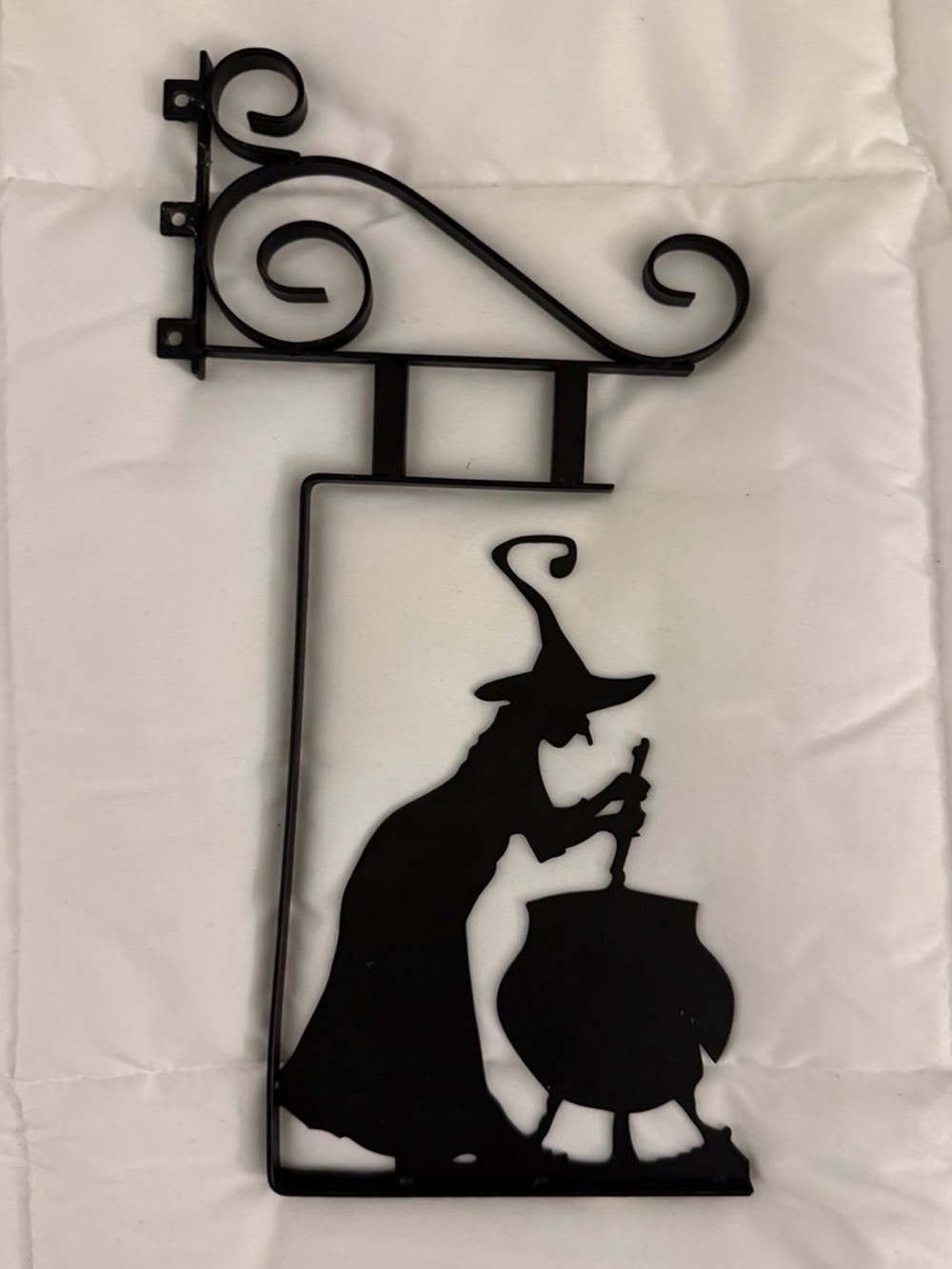 RARE Harry Potter ‘The Leaky Cauldron’ Sign